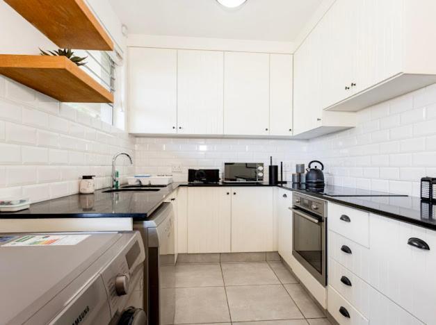 203 Bermuda * Ballito